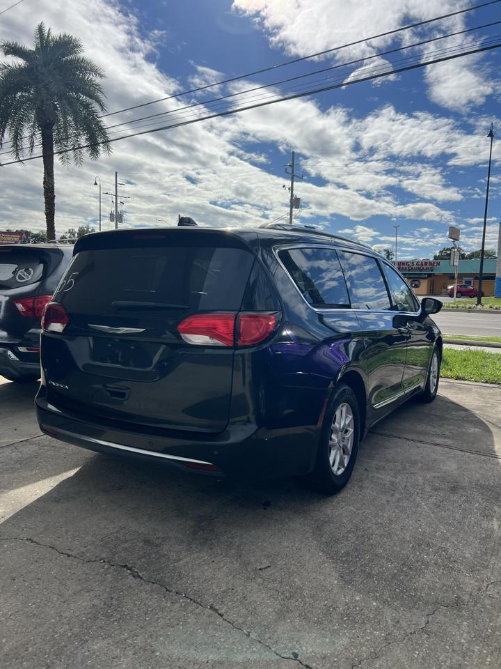 Chrysler Pacifica Touring-L 2020