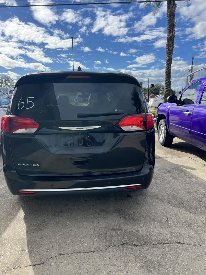 Chrysler Pacifica Touring-L 2020