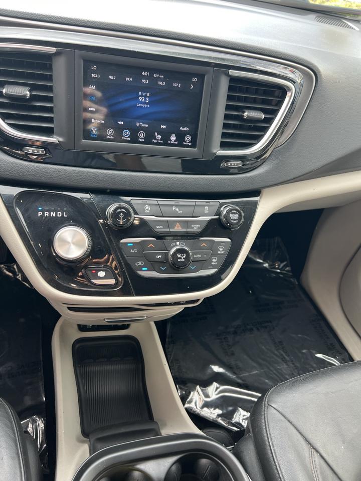 Chrysler Pacifica Touring-L 2020