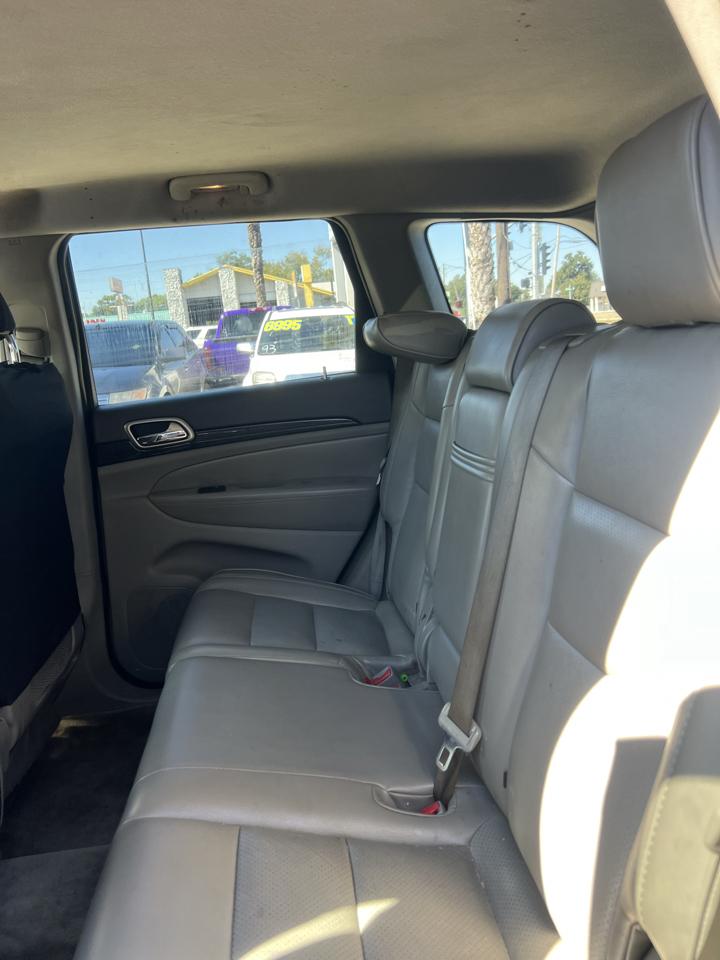 Jeep Grand Cherokee Laredo 2WD 2011