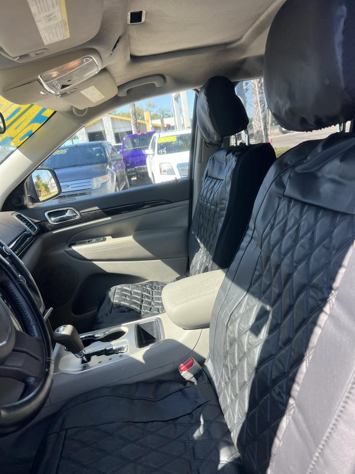 Jeep Grand Cherokee Laredo 2WD 2011