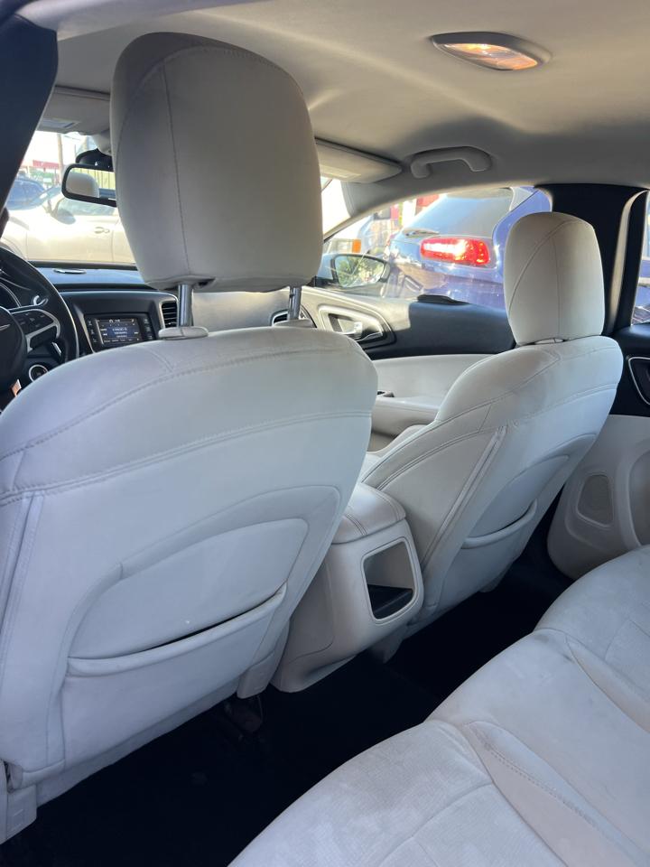 Chrysler 200 Limited 2015