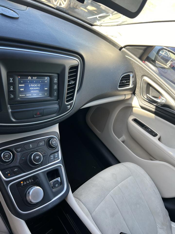 Chrysler 200 Limited 2015