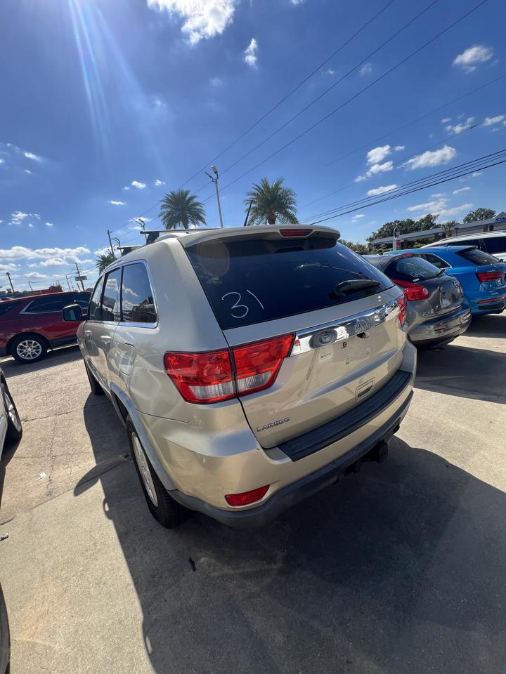 Jeep Grand Cherokee Laredo 2WD 2011