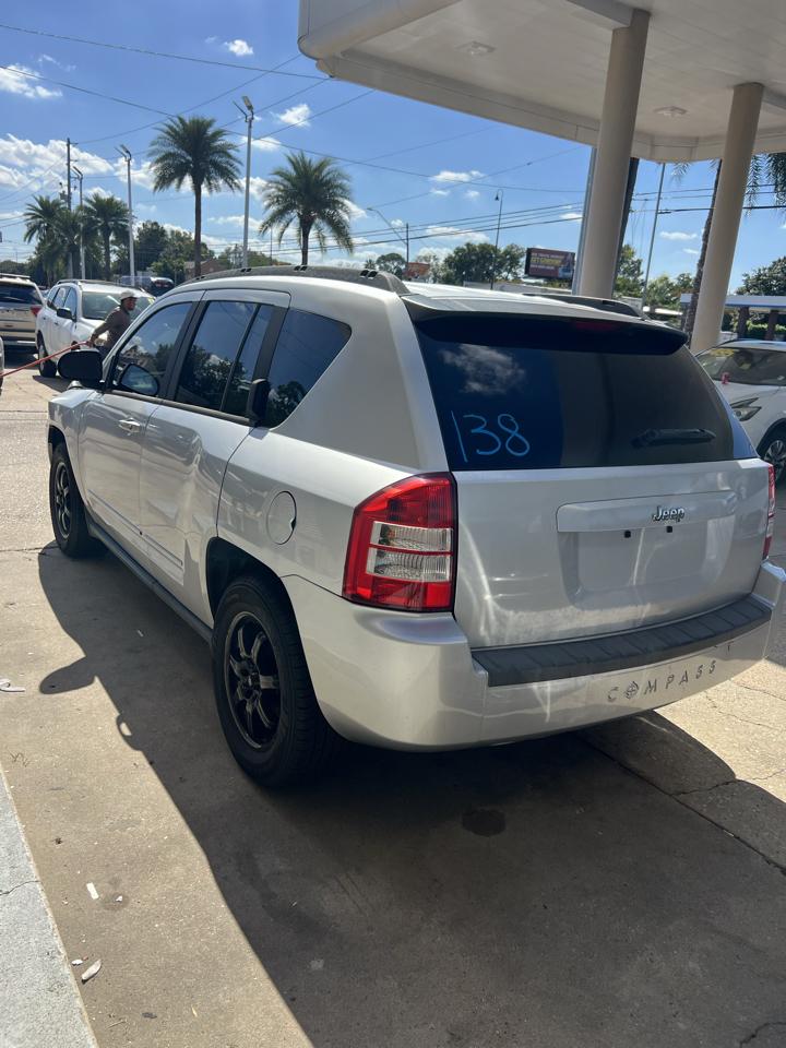 Jeep Compass Sport FWD 2010