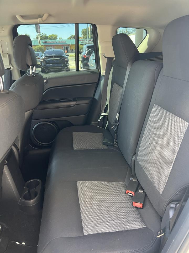Jeep Compass Sport FWD 2010