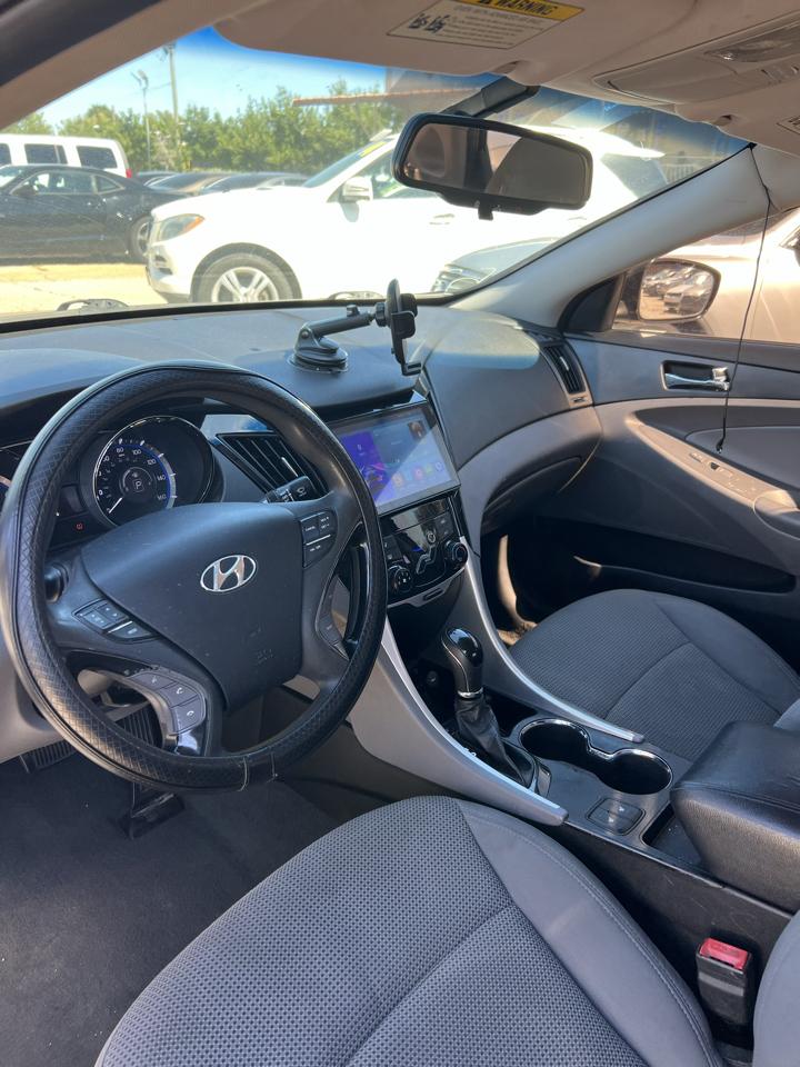 Hyundai Sonata GLS 2013