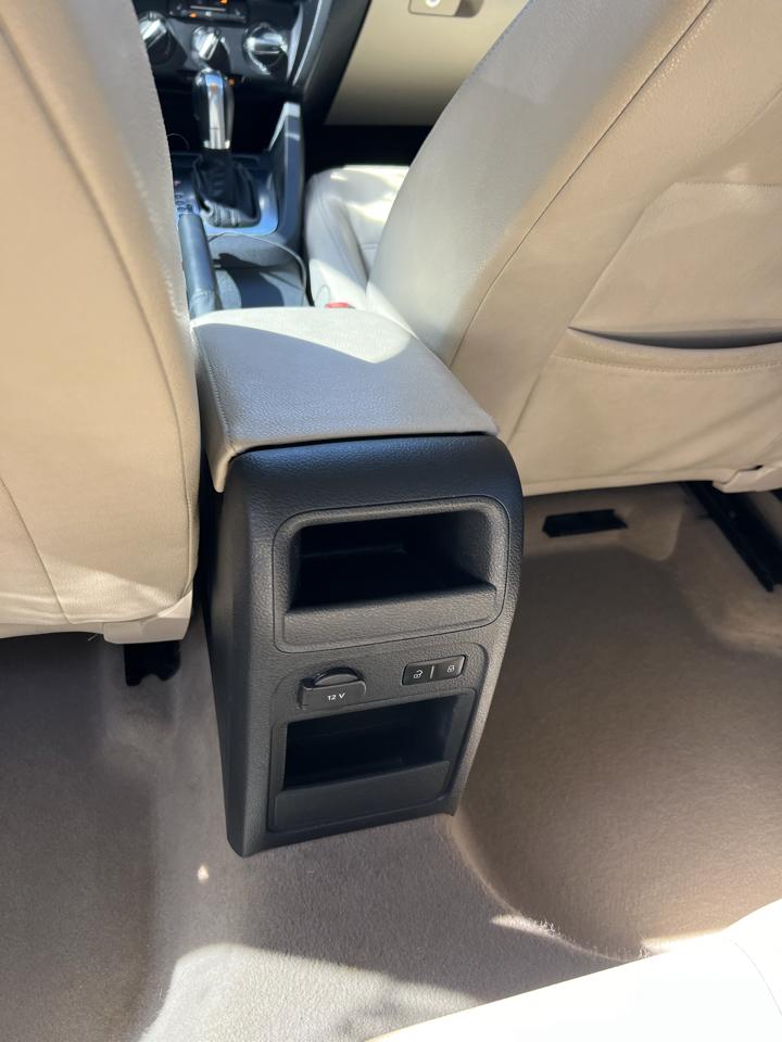 Volkswagen Jetta SE 2012