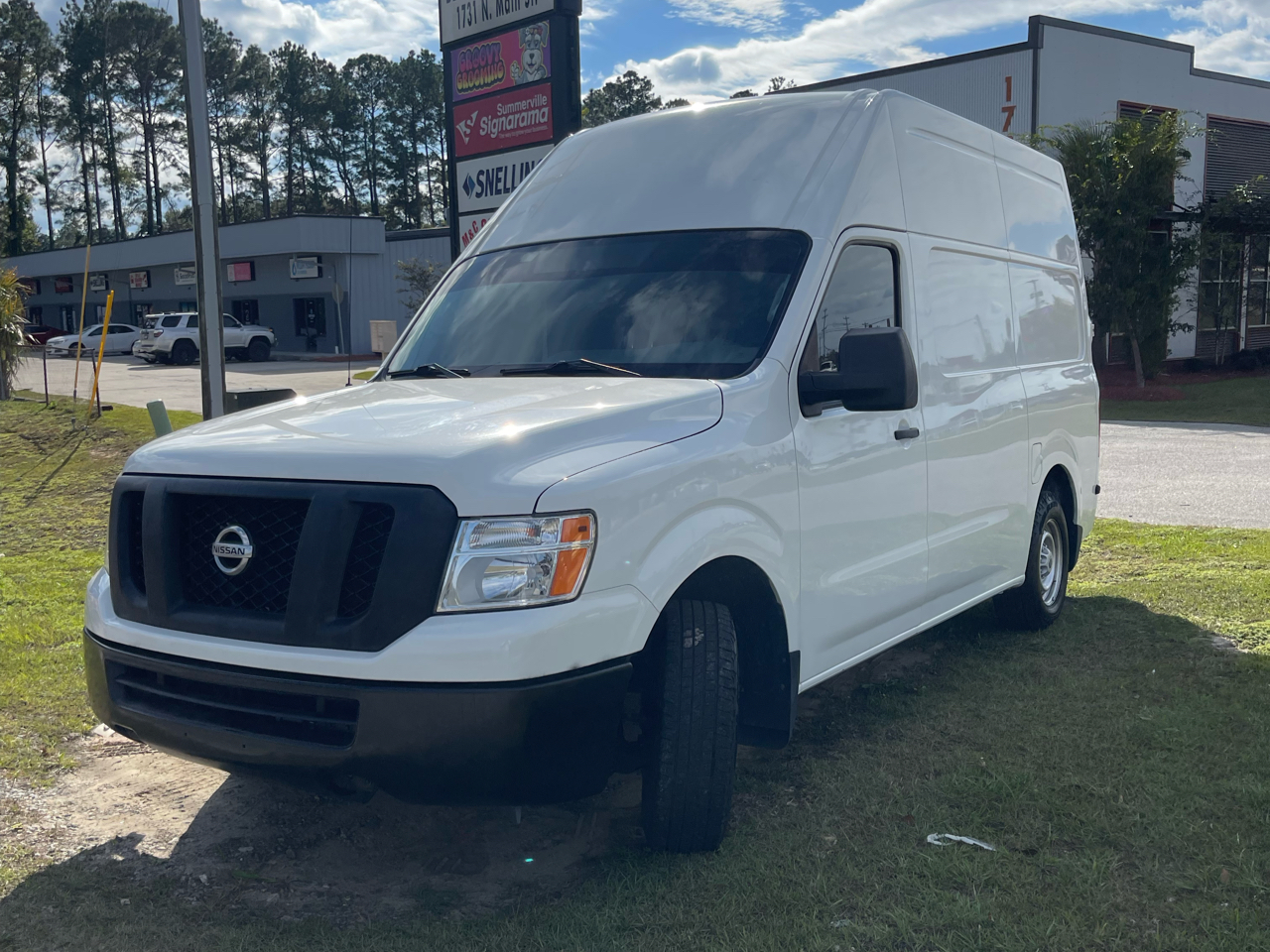 2021 Nissan NV Cargo S's photo