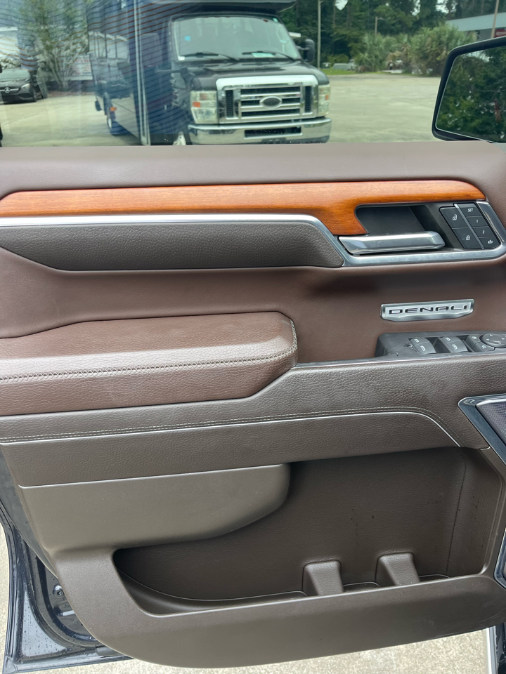 GMC Sierra 1500 Denali Crew Cab Short Box 4WD 2023 GMC Sierra 1500 Denali Crew Cab Short Box 4WD 2023