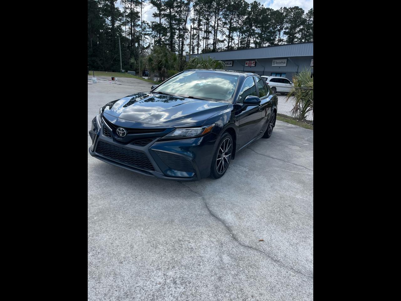 2021 Toyota Camry SE