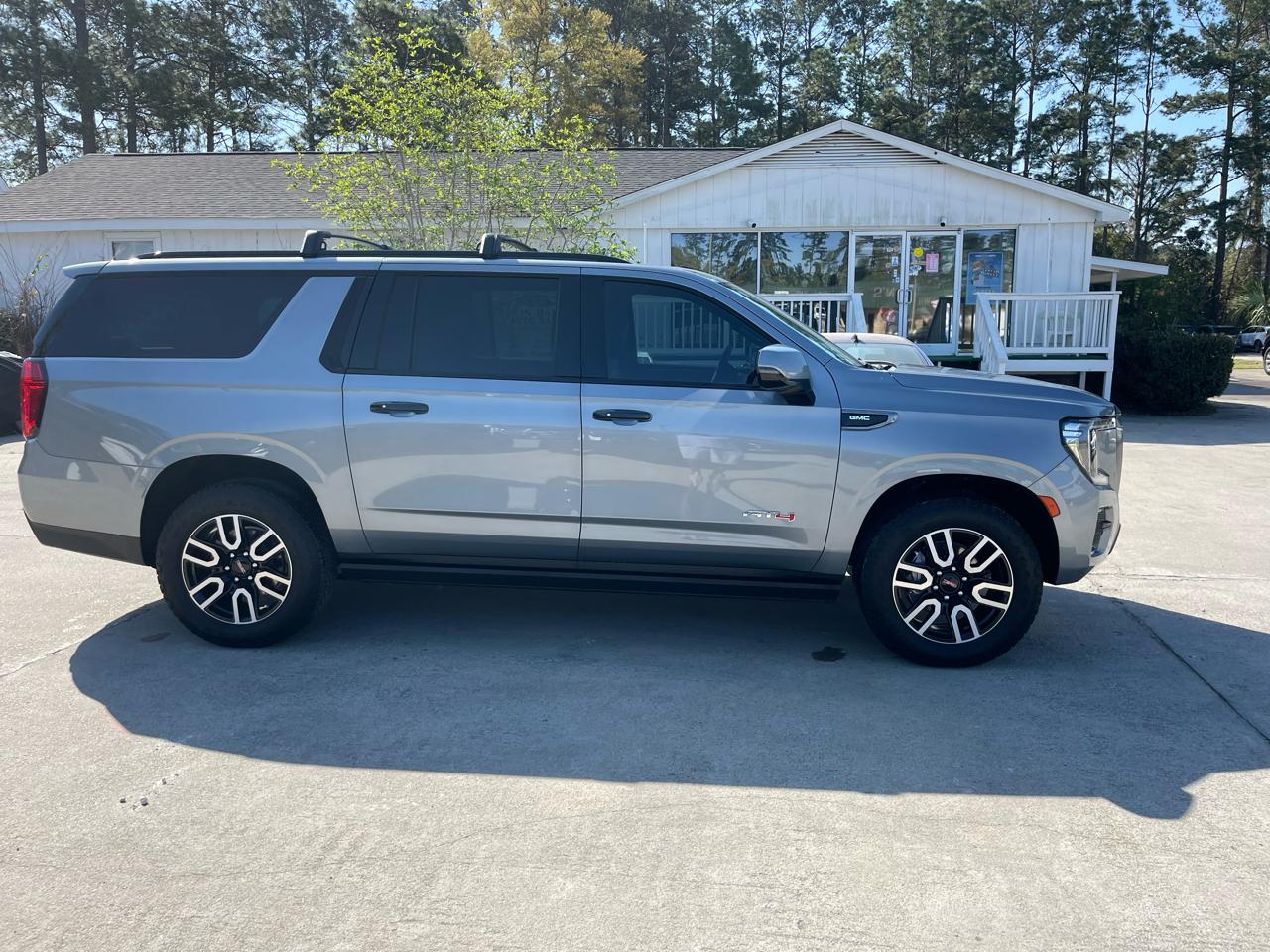 GMC Yukon XL AT4 2023