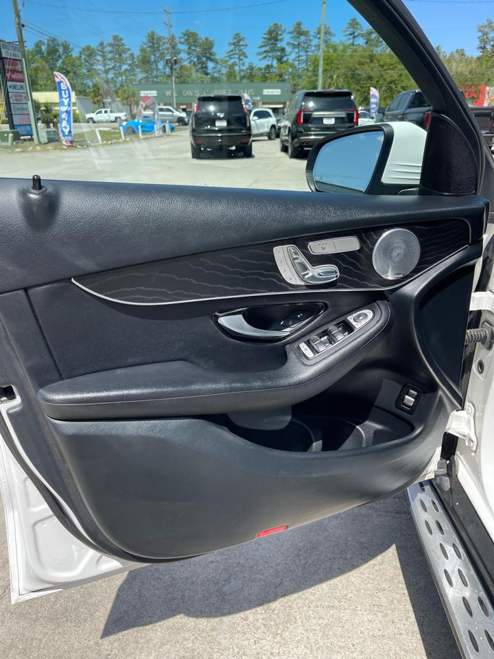 Mercedes-Benz GLC-Class GLC300 4MATIC 2017