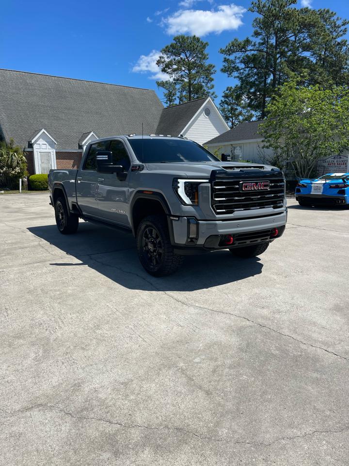 GMC Sierra 2500HD AT4 Crew Cab 4WD 2024