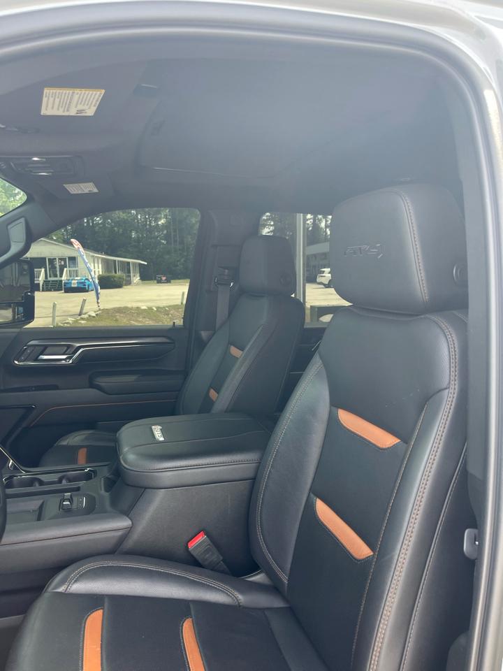 GMC Sierra 2500HD AT4 Crew Cab 4WD 2024