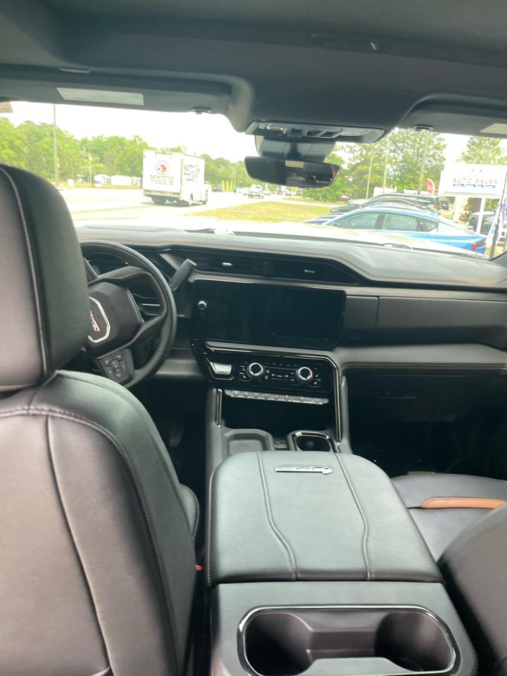 GMC Sierra 2500HD AT4 Crew Cab 4WD 2024