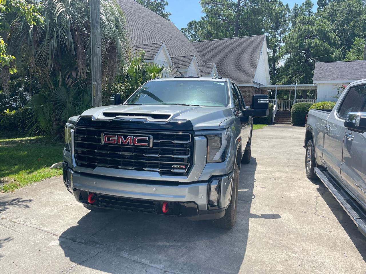 2024 GMC Sierra 2500HD AT4 Crew Cab 4WD