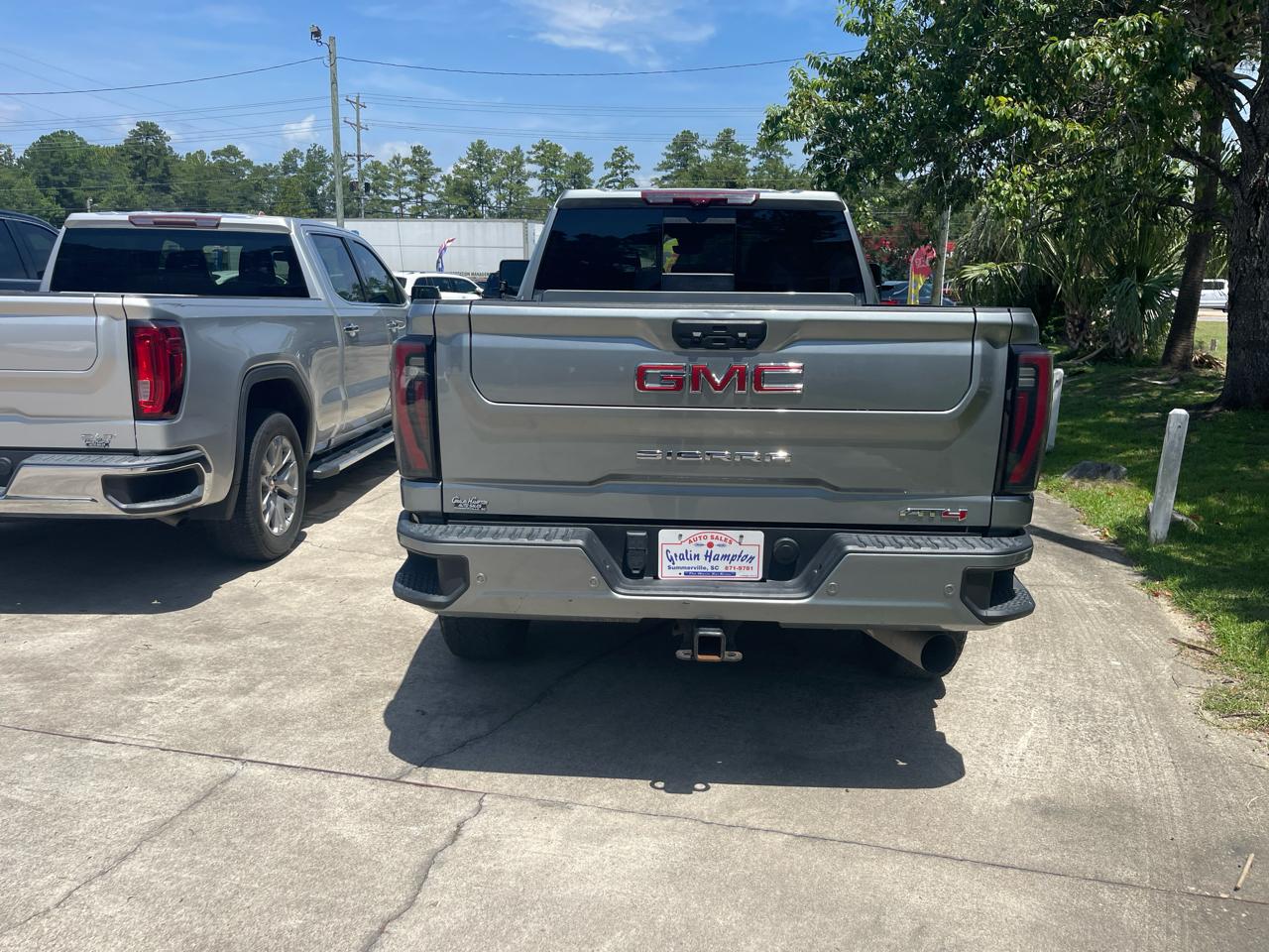GMC Sierra 2500HD AT4 Crew Cab 4WD 2024