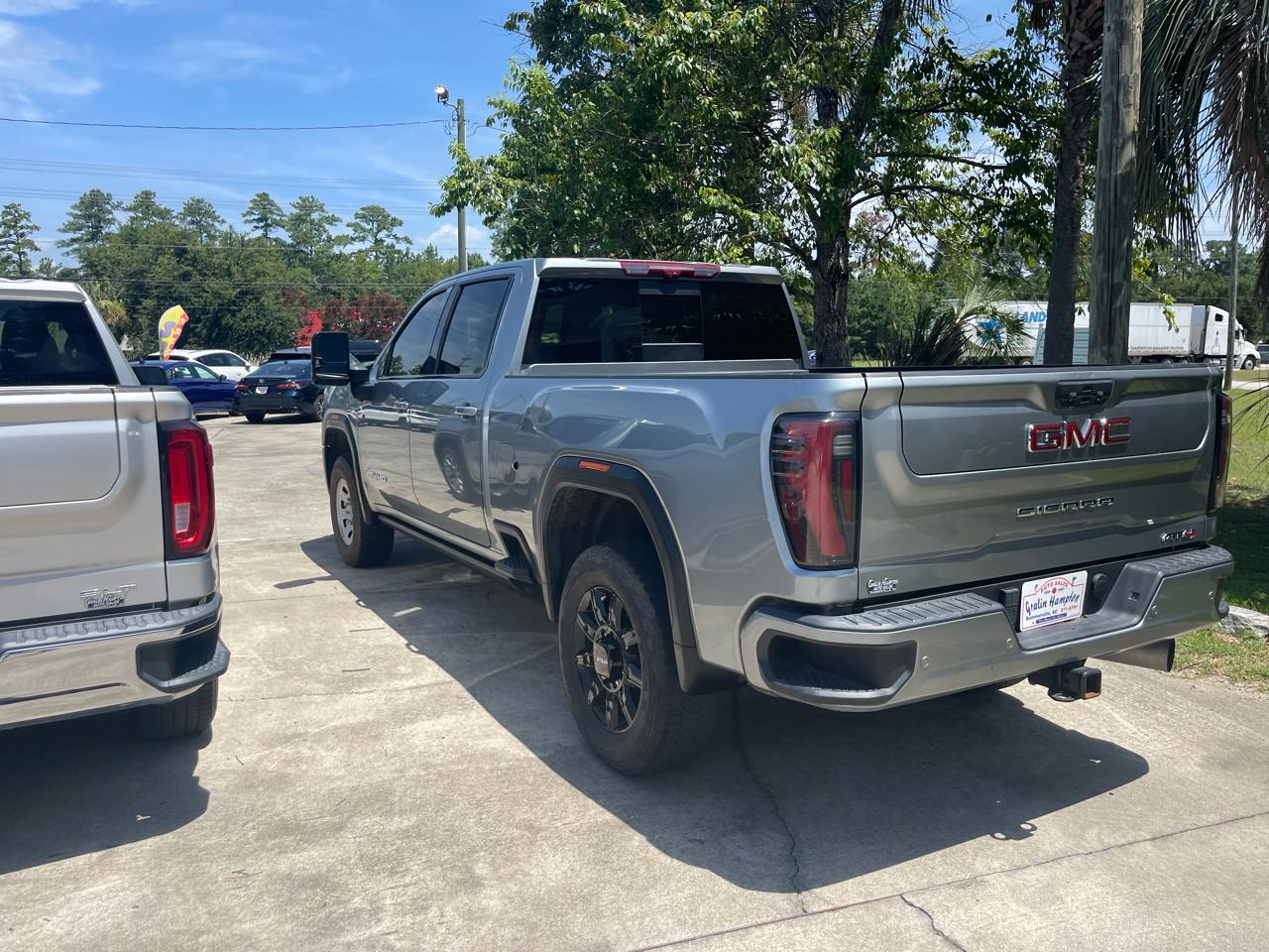 GMC Sierra 2500HD AT4 Crew Cab 4WD 2024