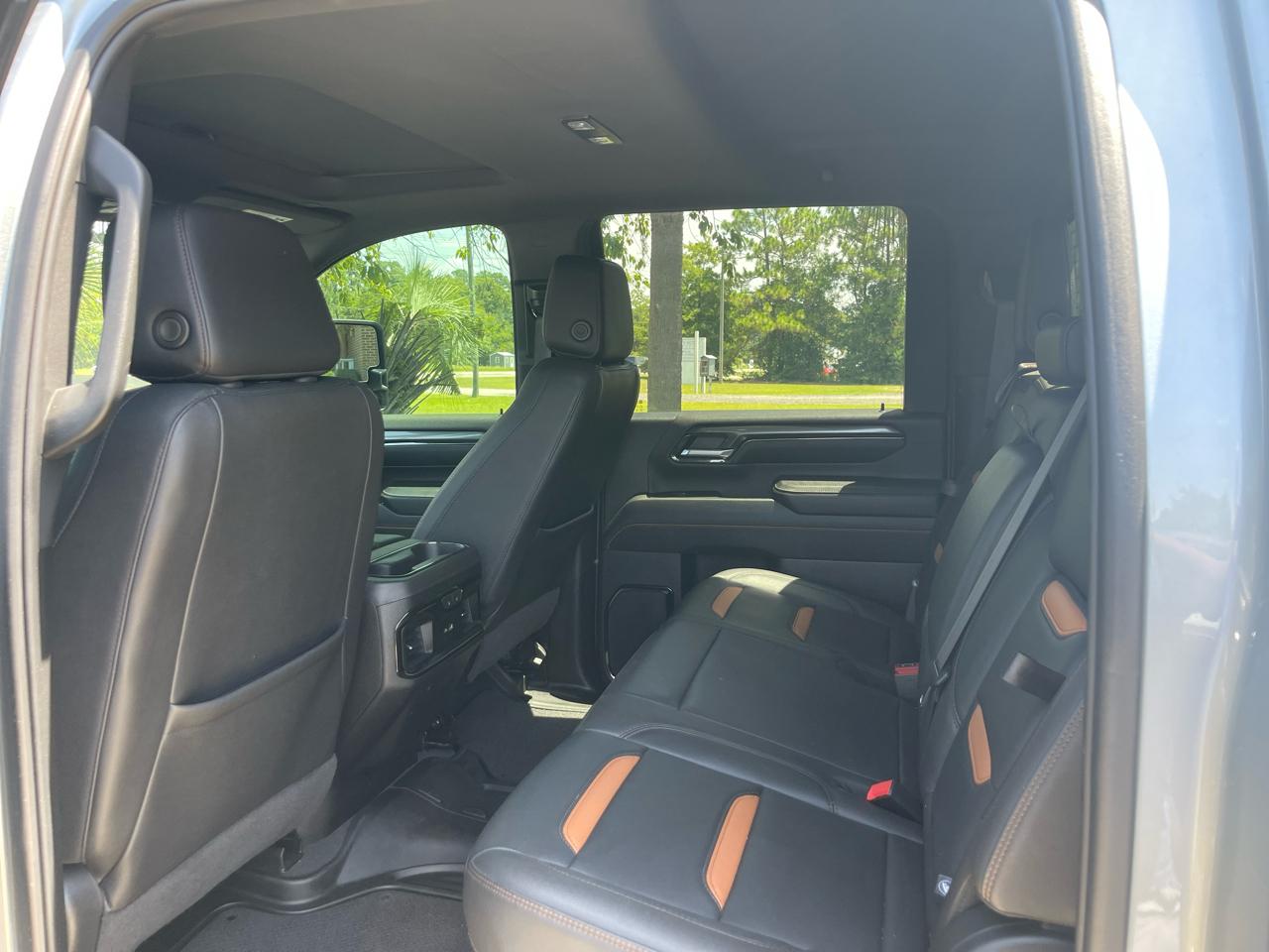 GMC Sierra 2500HD AT4 Crew Cab 4WD 2024