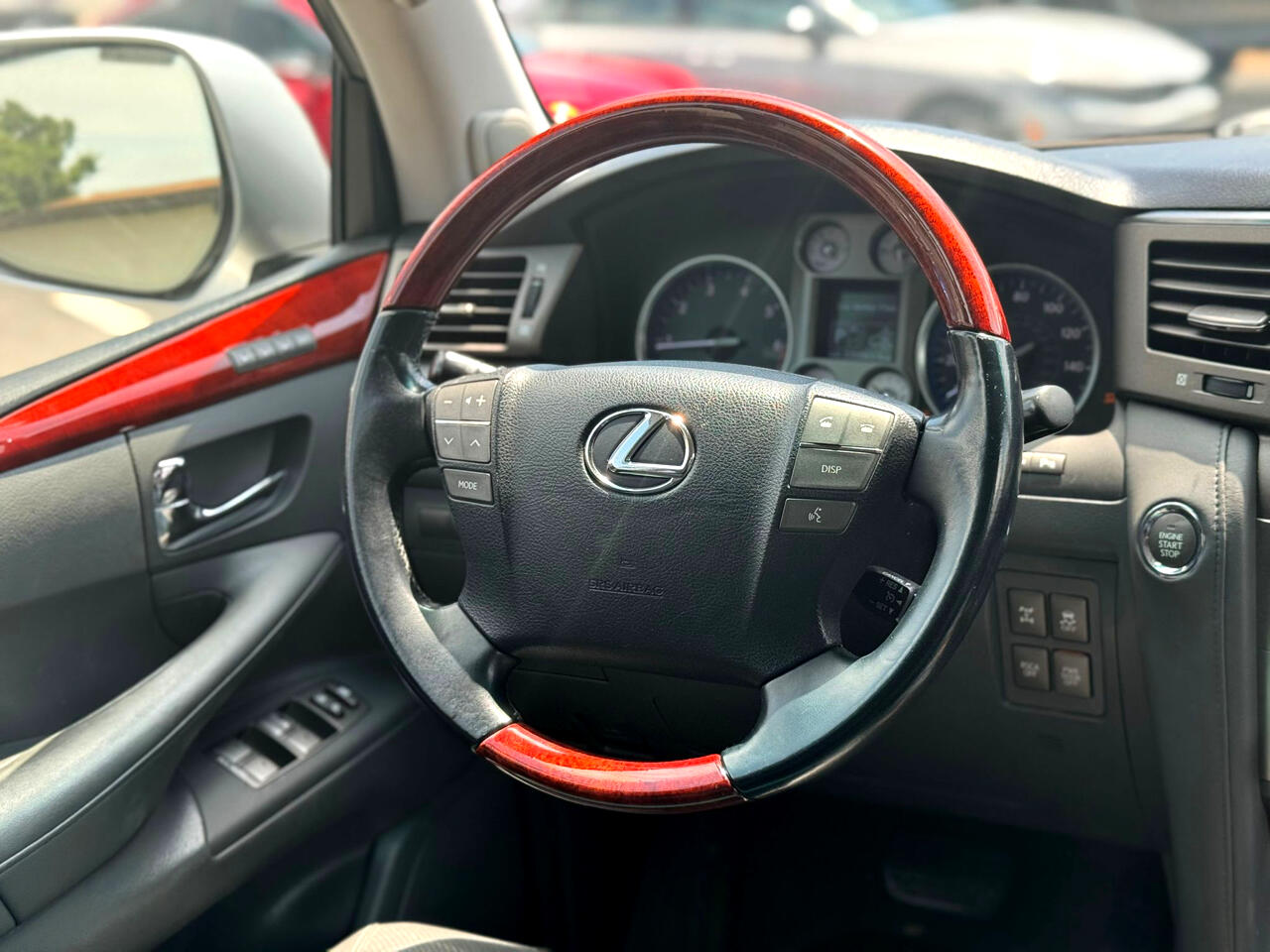 Lexus LX 570 Sport Utility 2010 Lexus LX 570 Sport Utility 2010