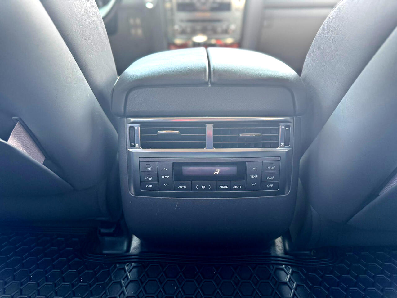 Lexus LX 570 Sport Utility 2010 Lexus LX 570 Sport Utility 2010