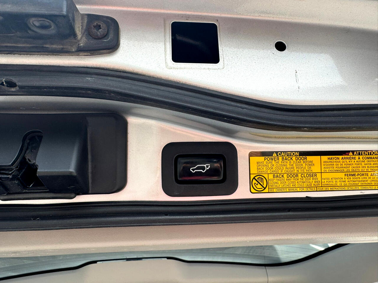 Lexus LX 570 Sport Utility 2010 Lexus LX 570 Sport Utility 2010