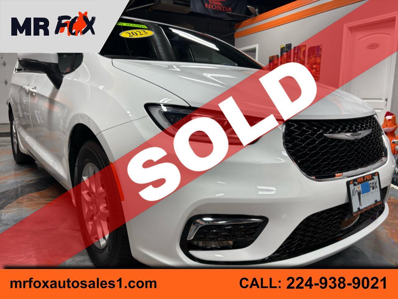 2023 Chrysler Pacifica Touring