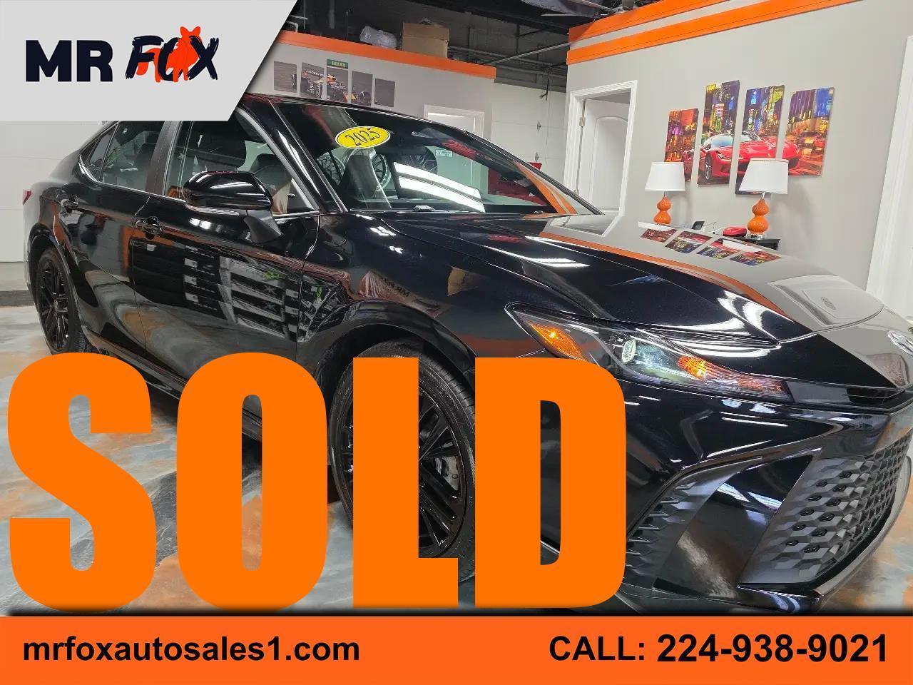 2025 Toyota Camry Hybrid XLE