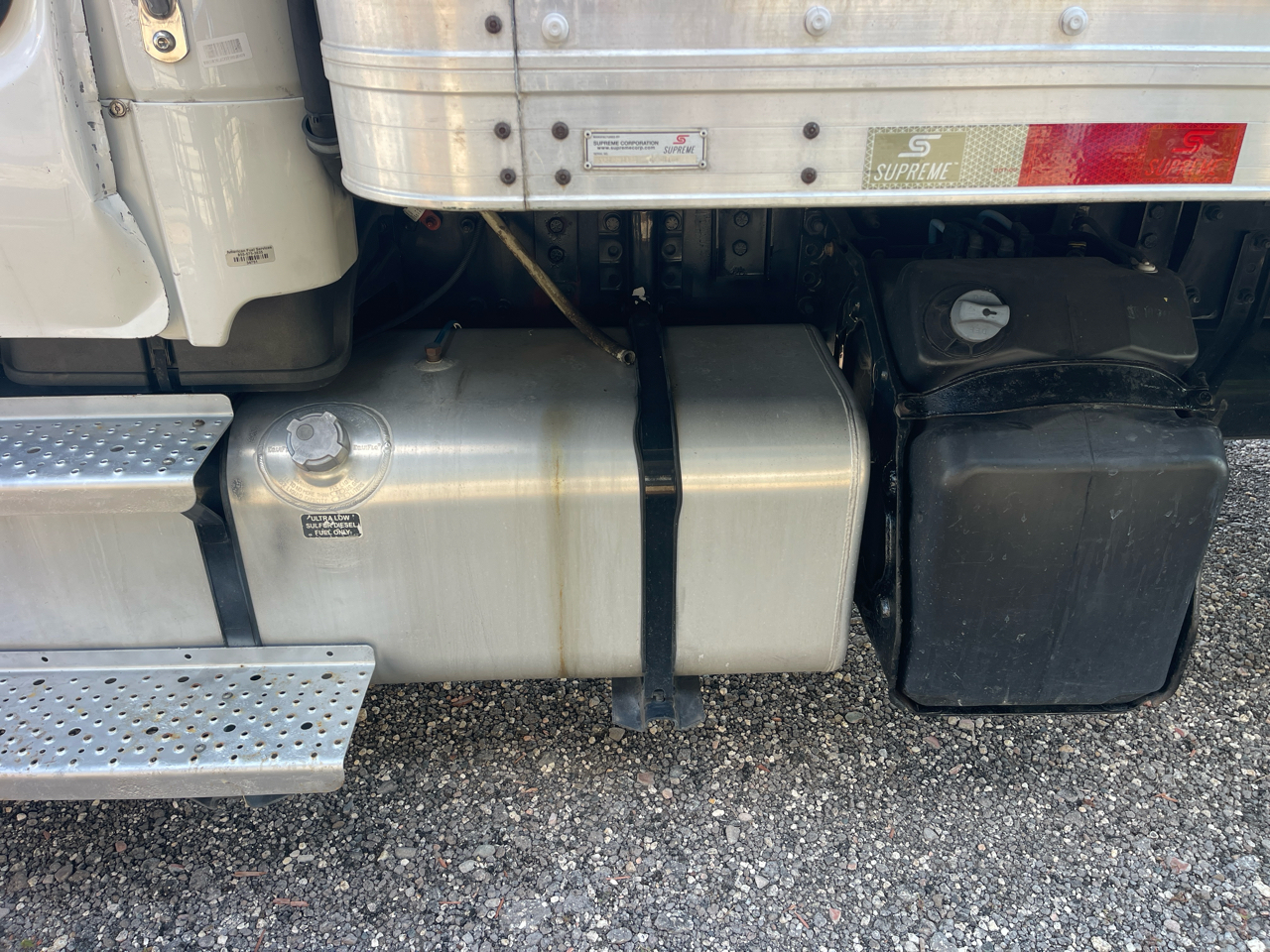 Freightliner M2-106  2017