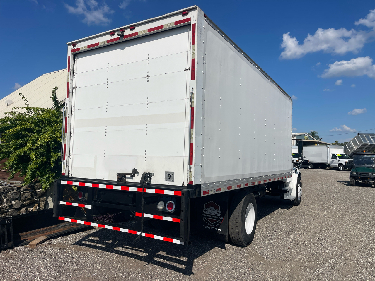 Freightliner M2-106  2017