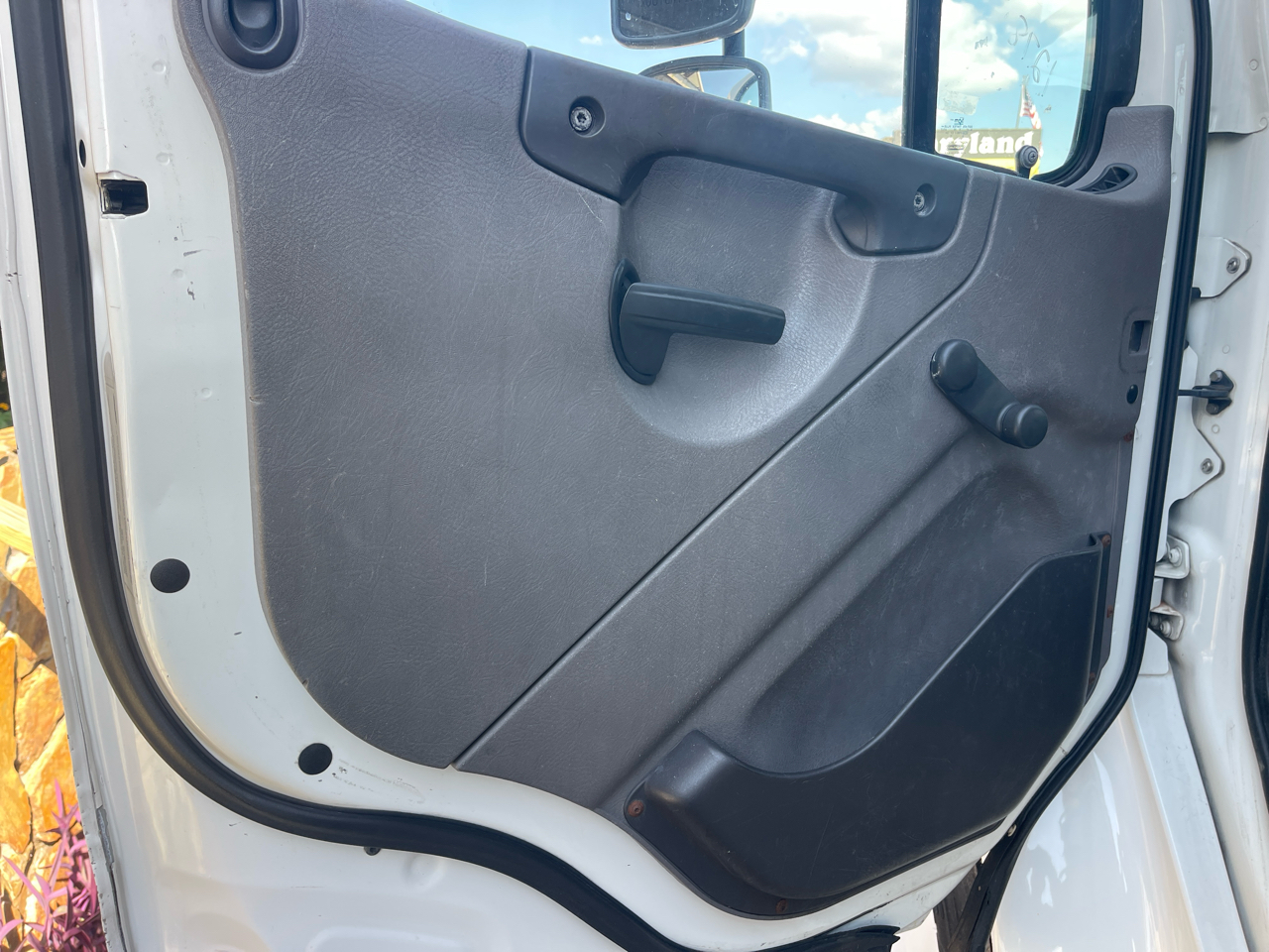 Freightliner M2-106  2017