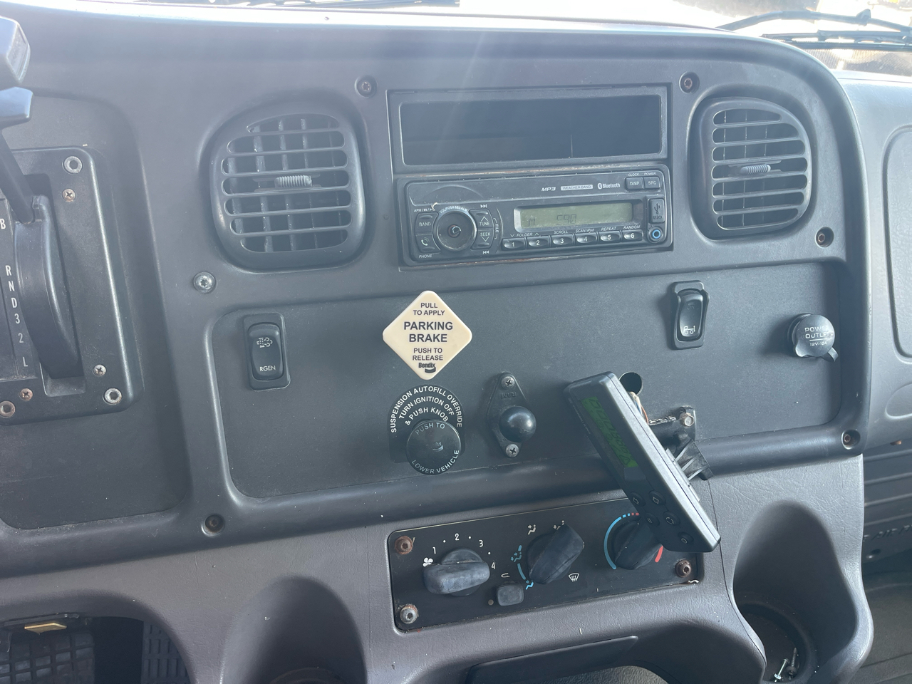 Freightliner M2-106  2017