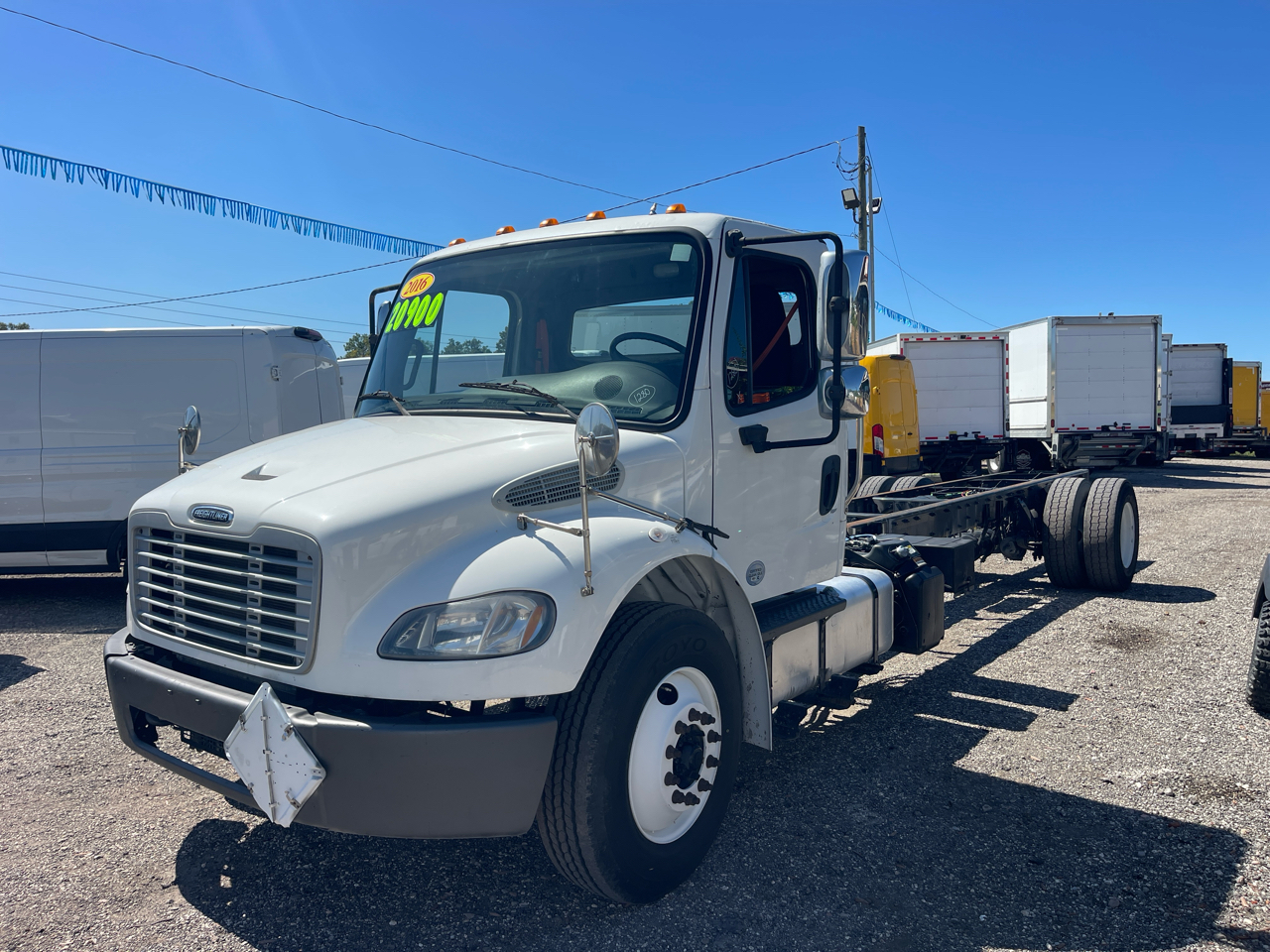 Freightliner M2 106 Medium Duty  2016