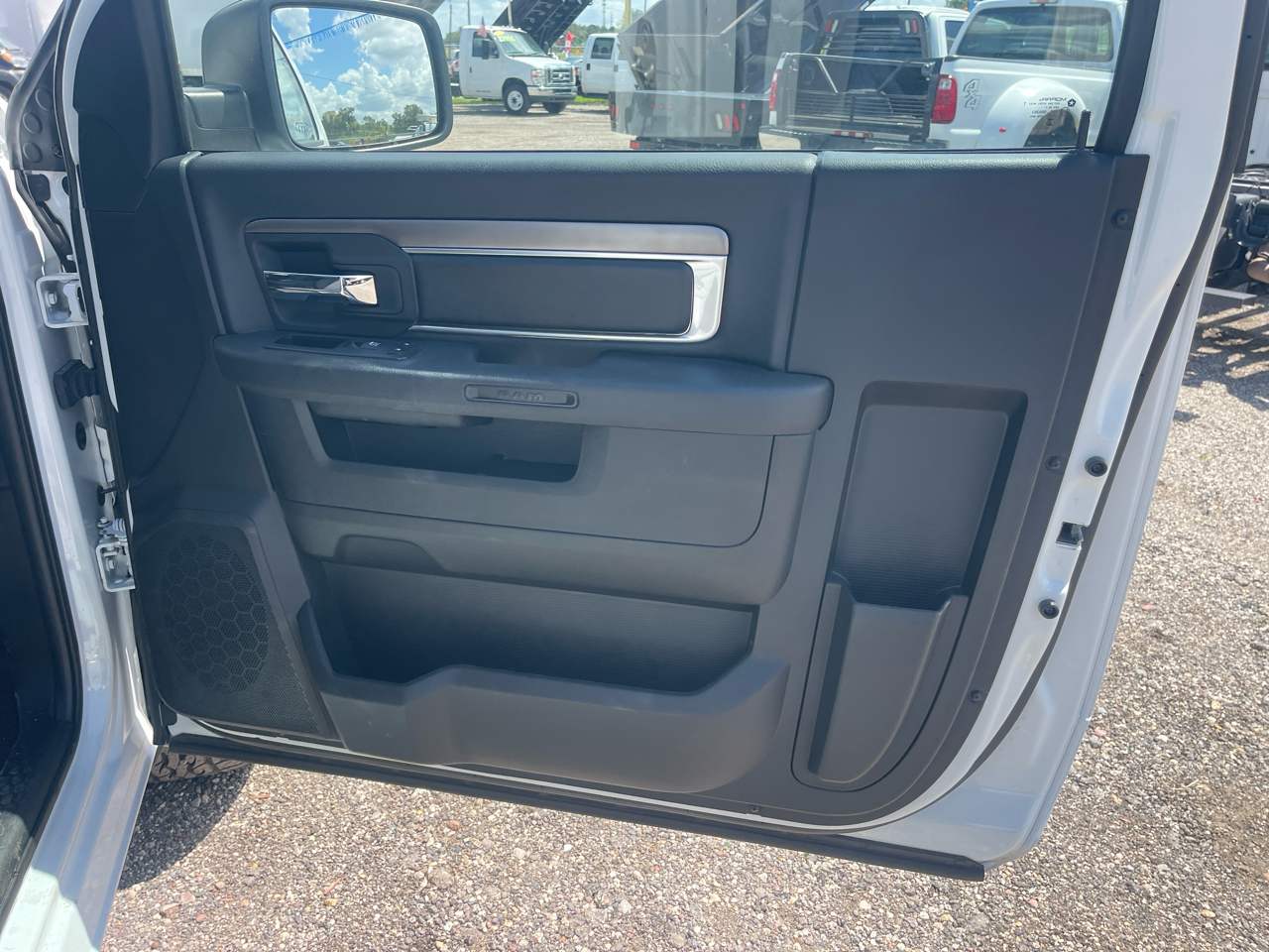 RAM 1500 Classic Tradesman Regular Cab LWB 2WD 2023