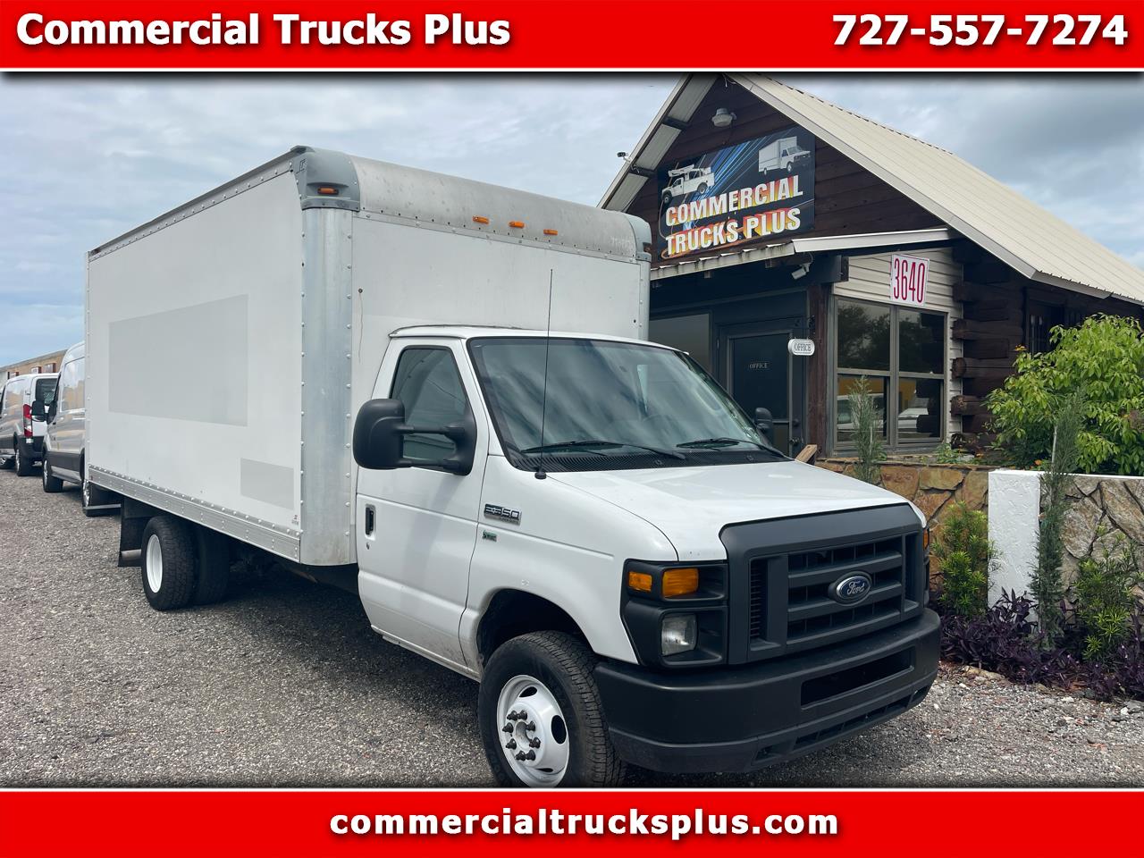 2017 Ford Econoline E350 16' Box-Ramp!