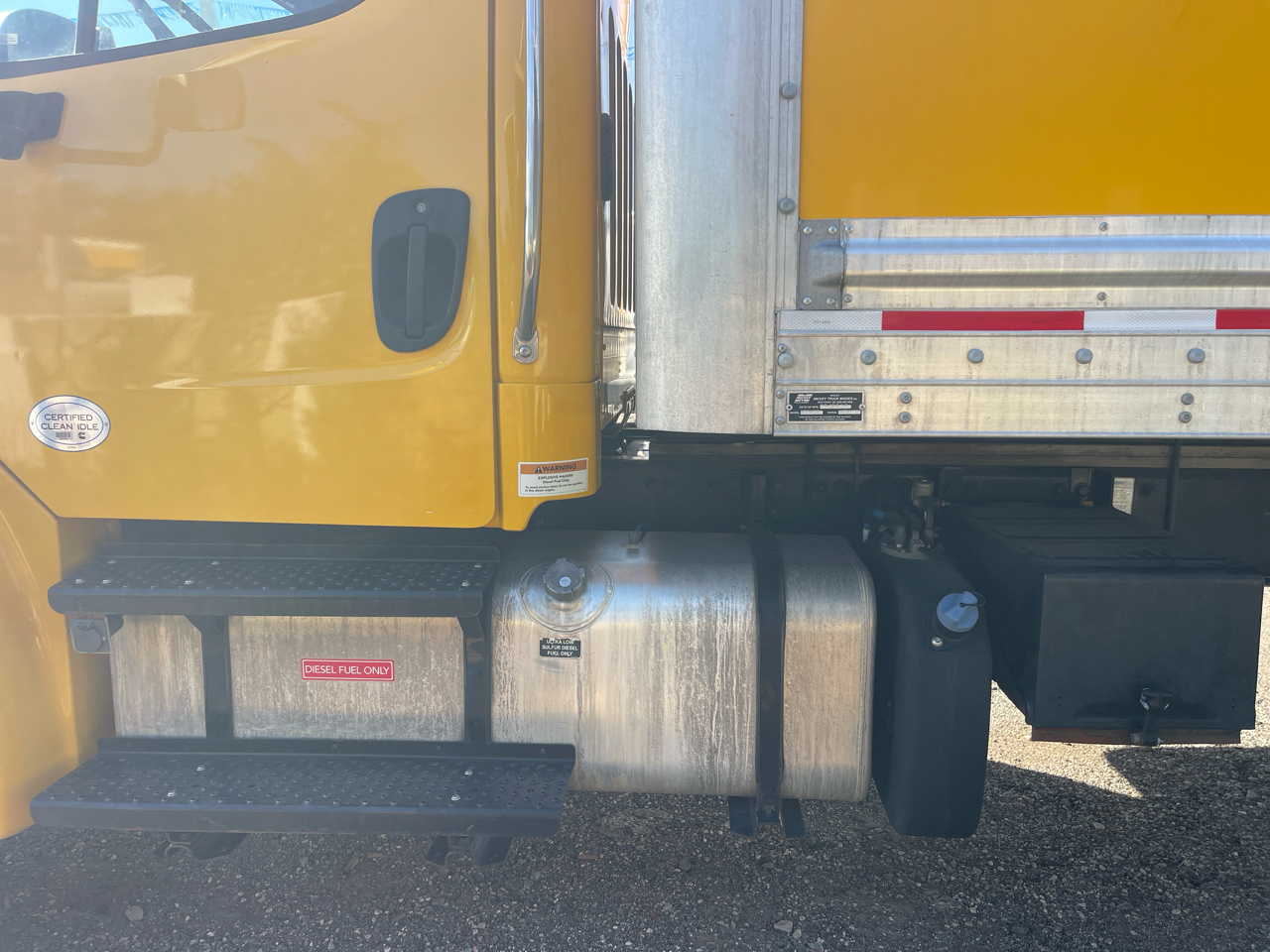 Freightliner M2 106 Medium Duty  2020