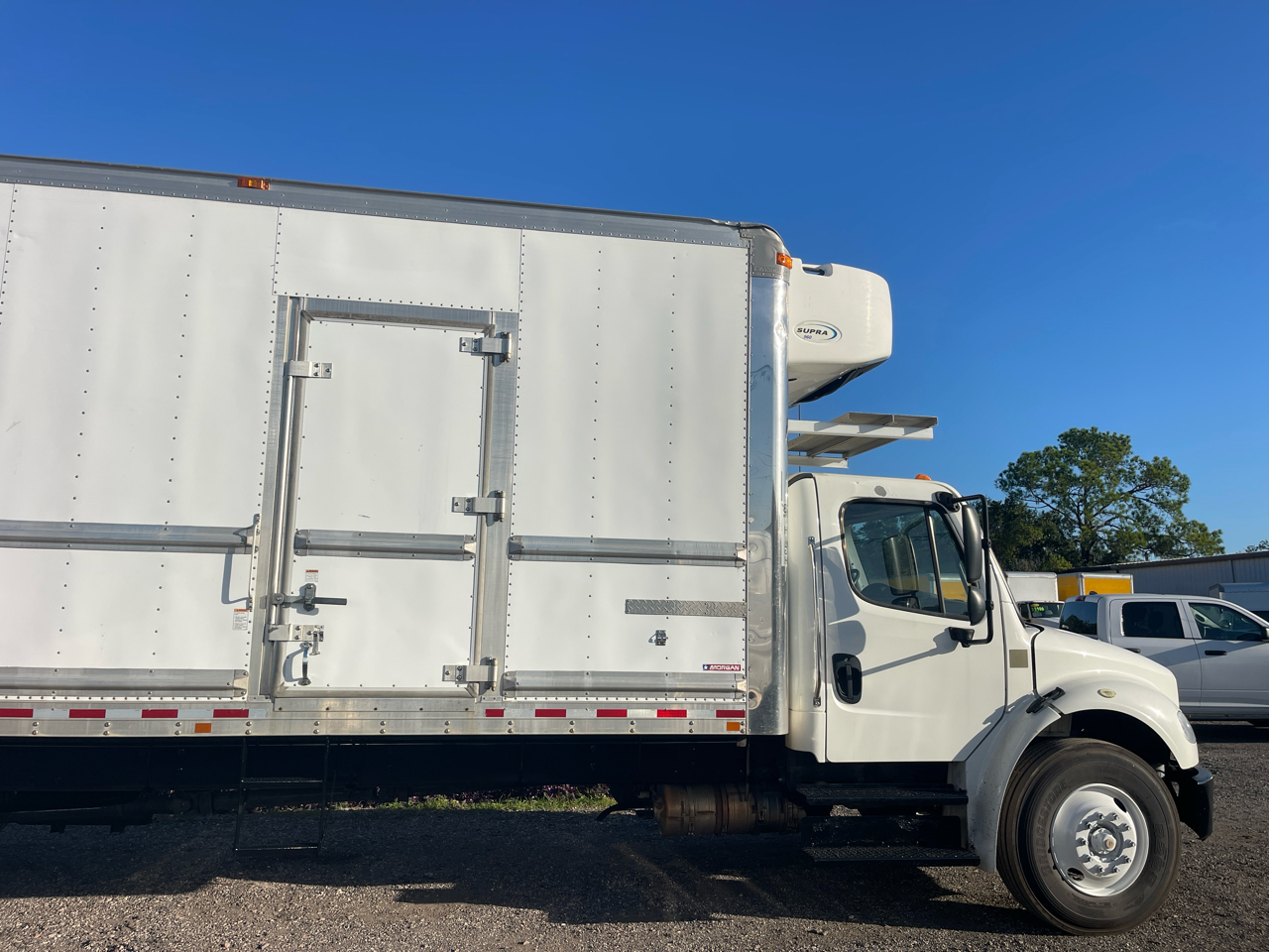 Freightliner M2 106 Medium Duty  2019