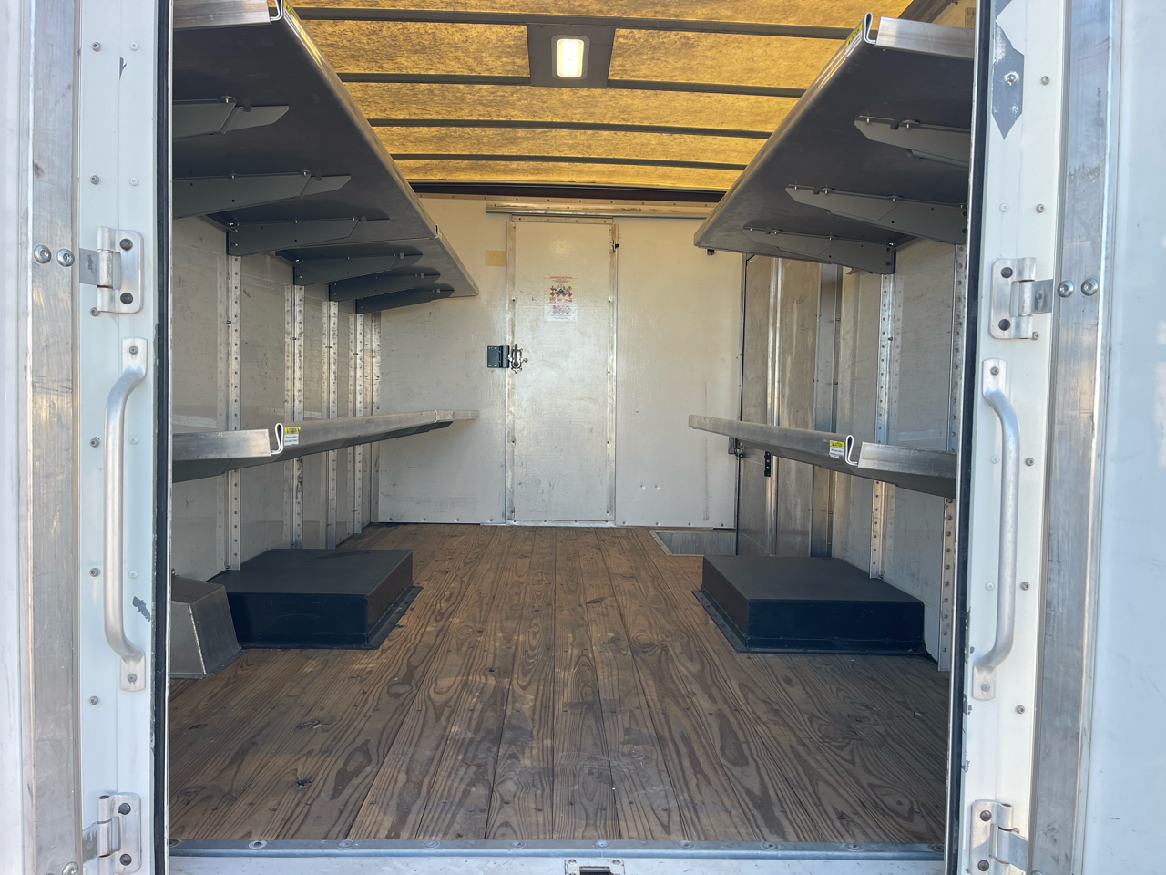 Ford Econoline  2022