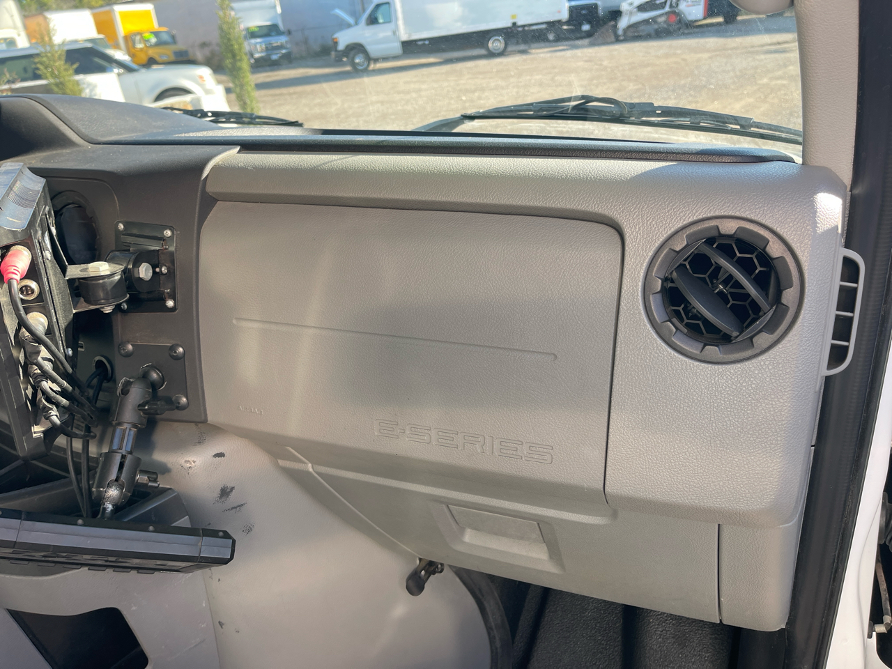 Ford Econoline  2022