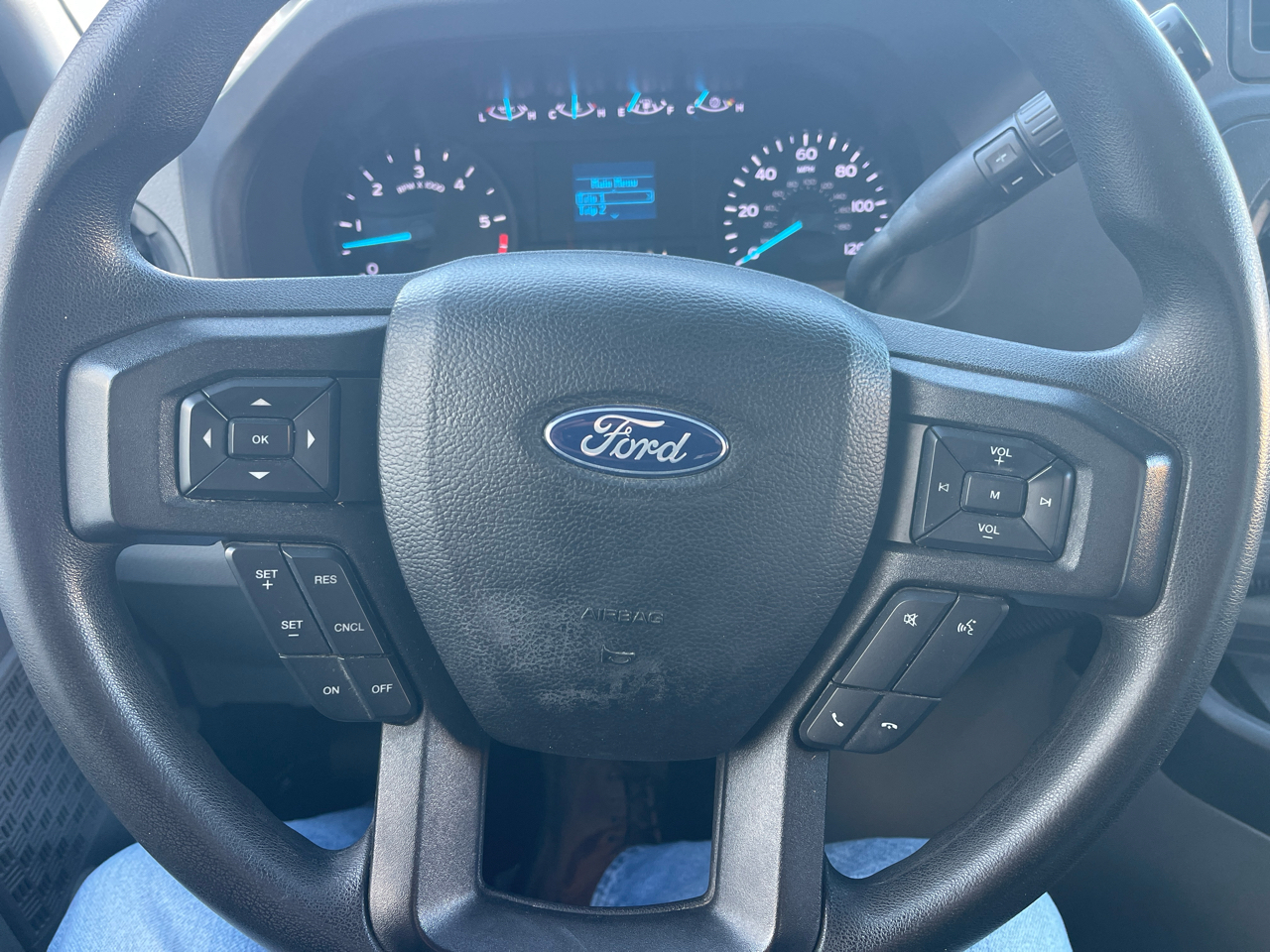 Ford Econoline  2022