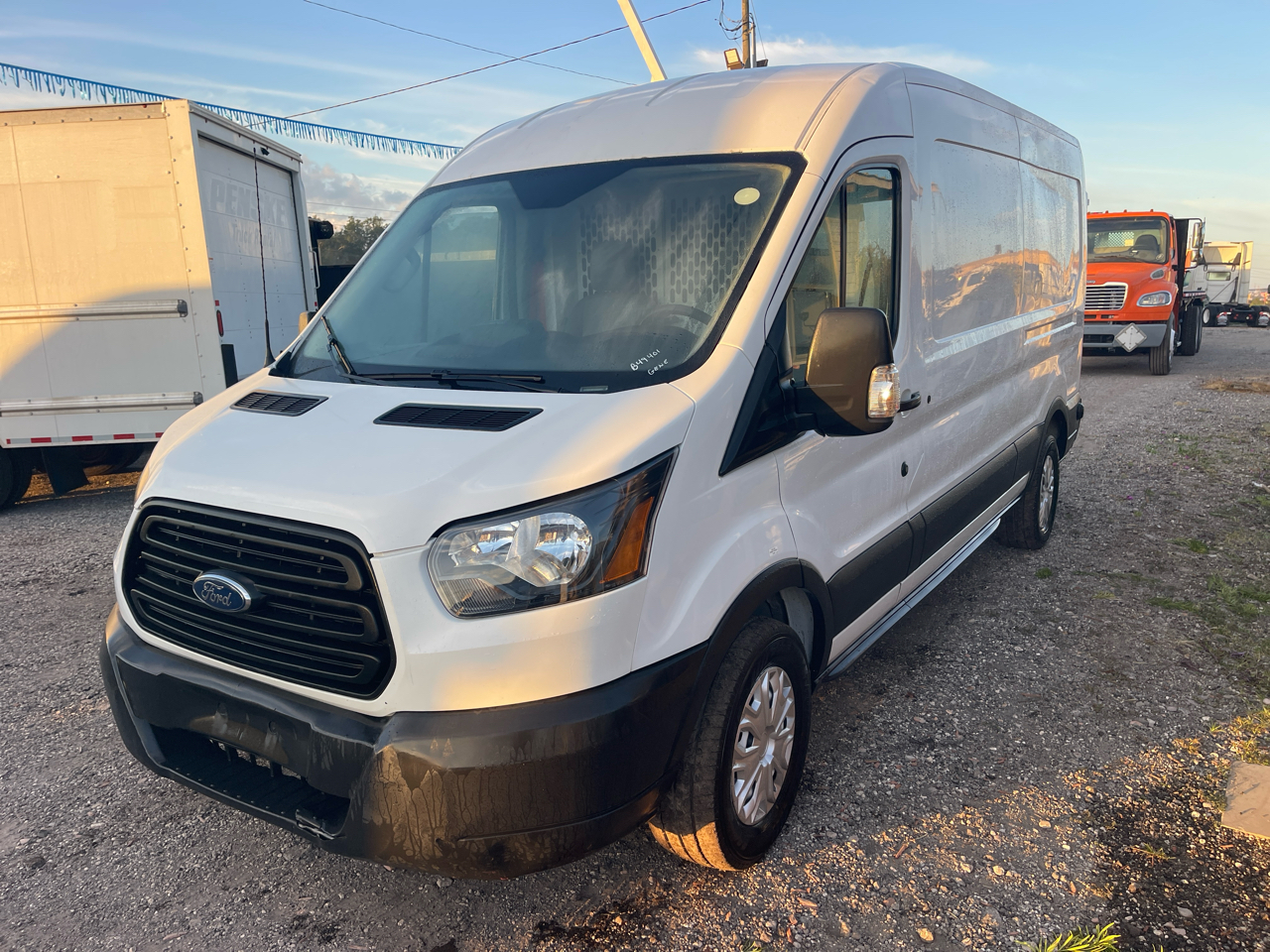 Ford Transit 150 Van Med. Roof w/Sliding Pass. 148-in. WB 2019