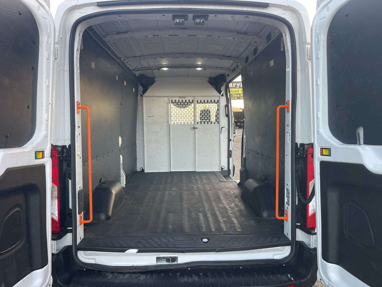 Ford Transit 150 Van Med. Roof w/Sliding Pass. 148-in. WB 2019