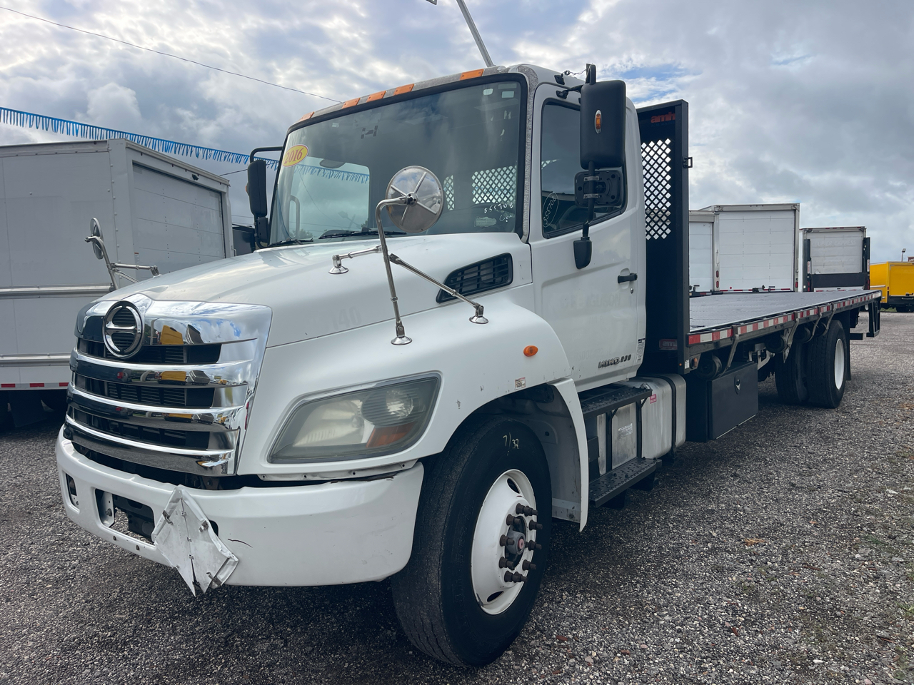 Hino Conventional Cab  2016