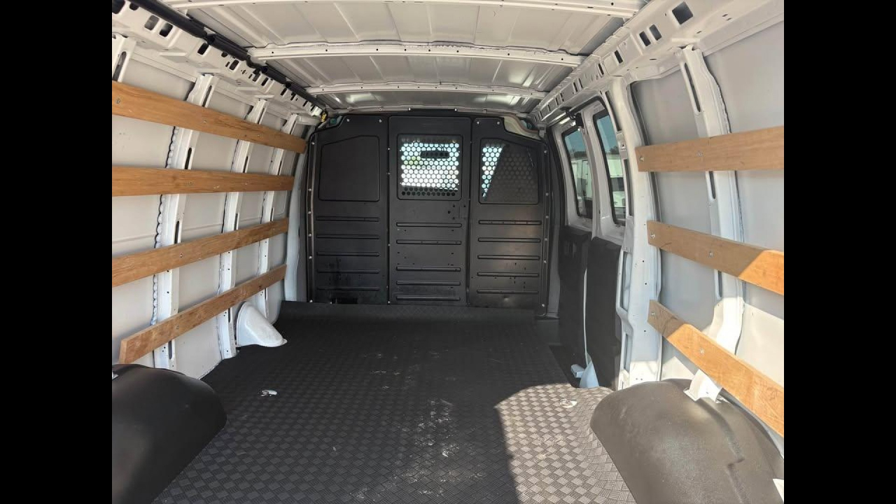 Chevrolet Express 2500 Cargo 2022