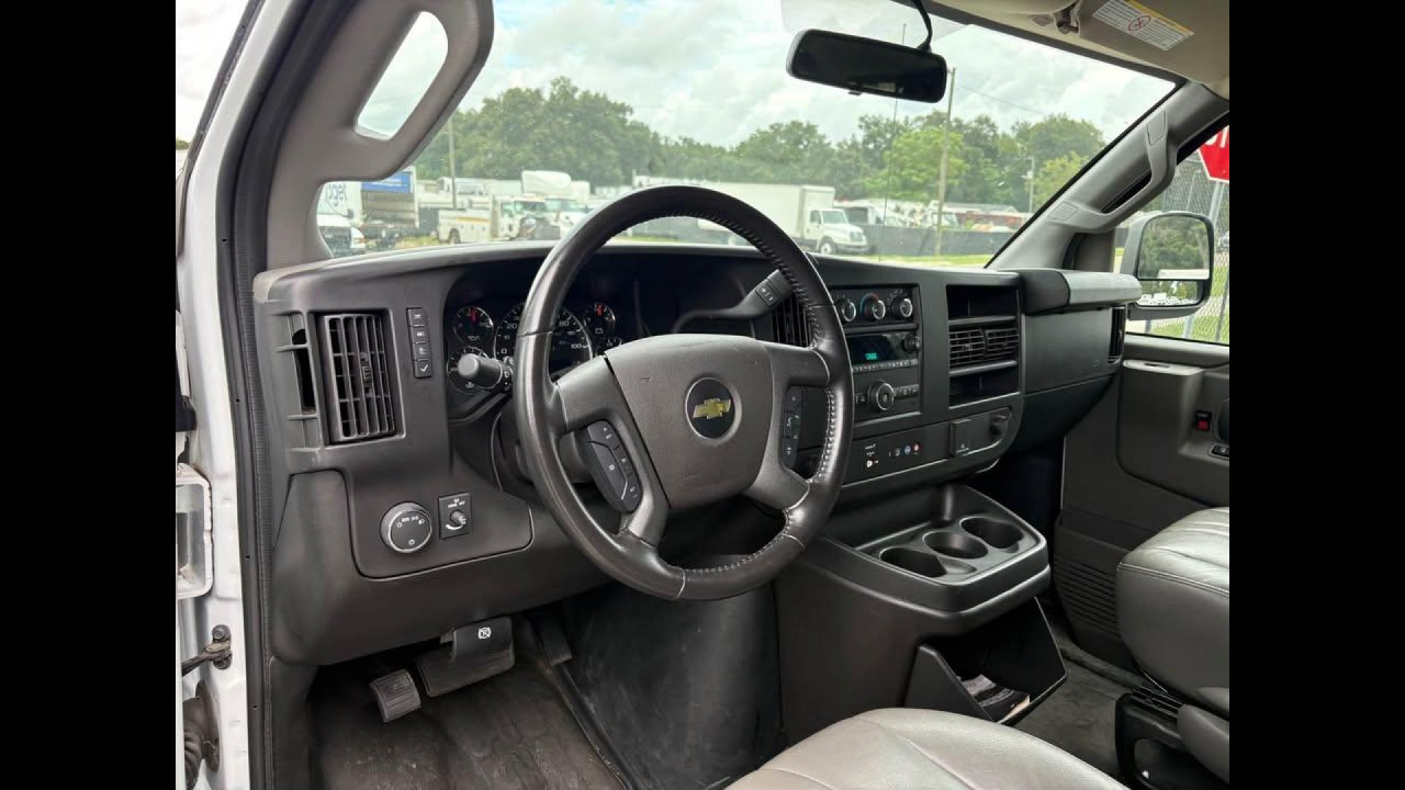 Chevrolet Express  2023