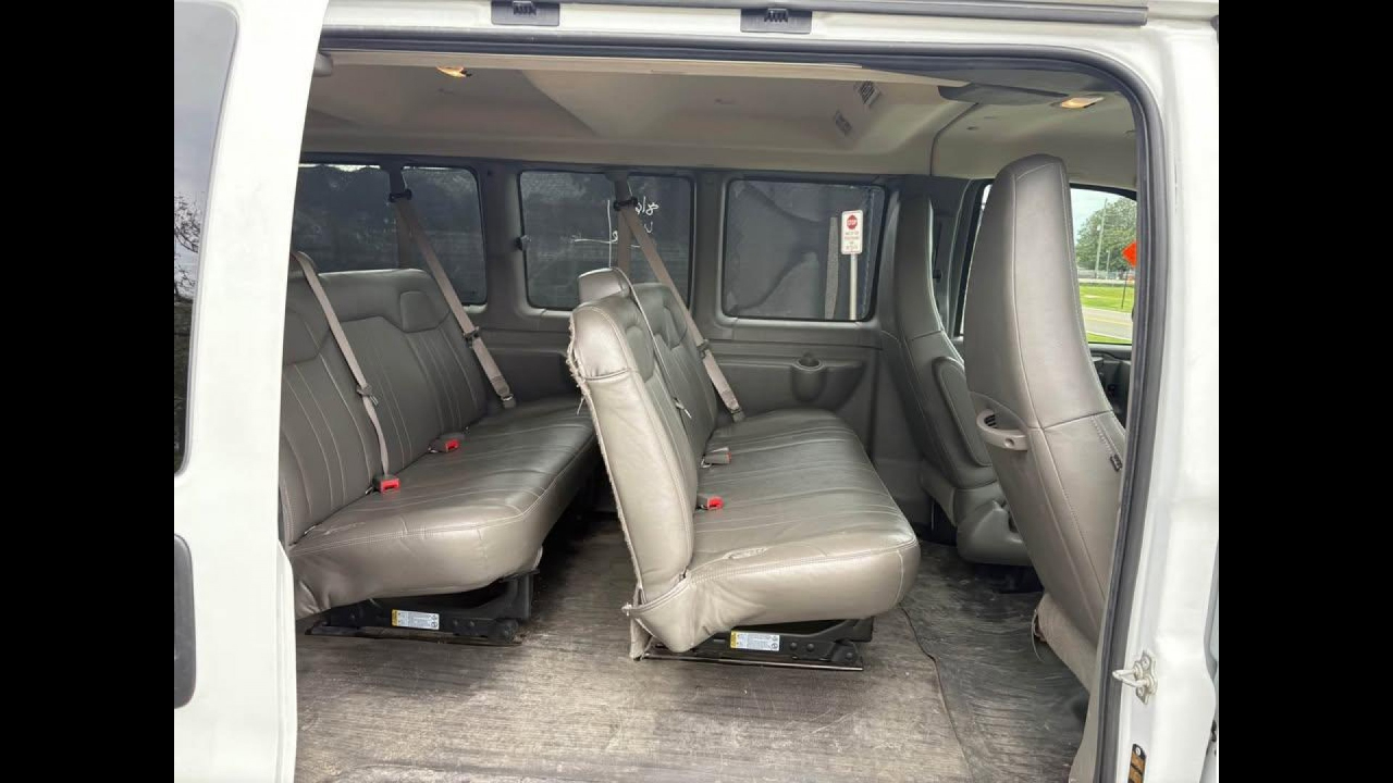 Chevrolet Express  2023