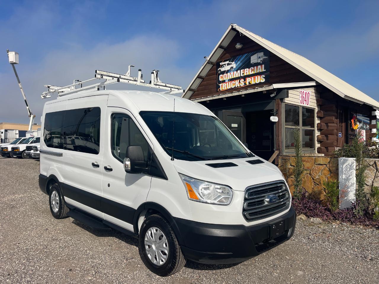 2019 Ford Transit Passenger Wagon T-150 Set up as a mobile office