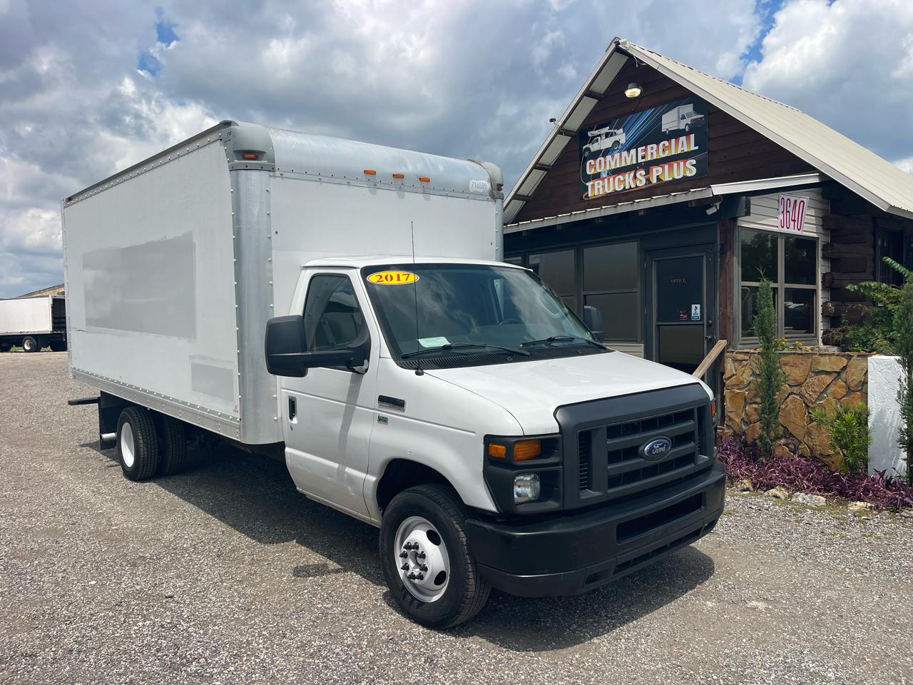2017 Ford E-Series Cutaway 16' Box-Alum. Ramp!