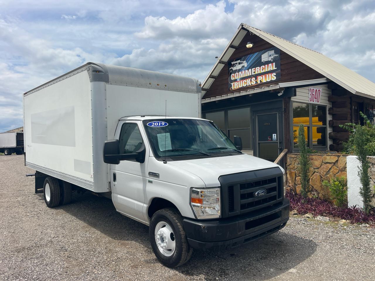 2019 Ford E-Series Cutaway 16' Box-Aluminum Ramp!